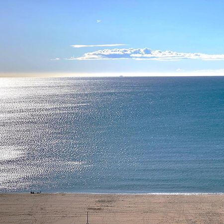 אמפוריבראבה Penthouse On The Beach מראה חיצוני תמונה