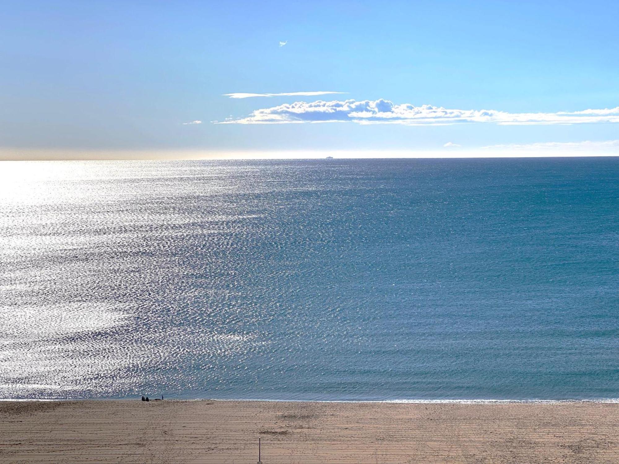 אמפוריבראבה Penthouse On The Beach מראה חיצוני תמונה